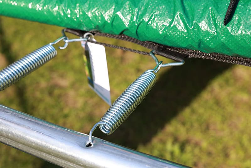Mako 8ft Trampoline with Safety Enclosure and Ladder - Image 10